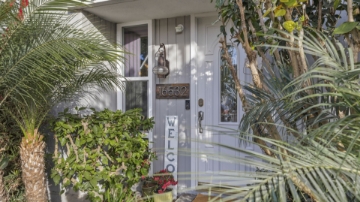 Front Door Picture of 16532 Harbour Ln, Huntington Beach